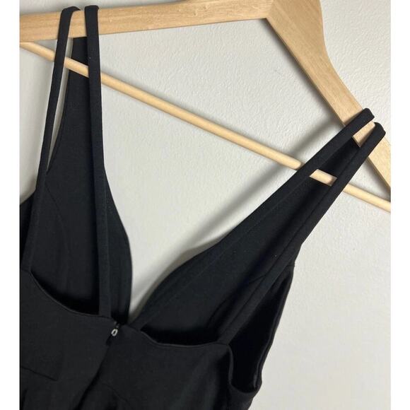 Lulus Black Sleeveless Deep V Mini Dress Elegant Cocktail Party Size M Women’s - Picture 5 of 8